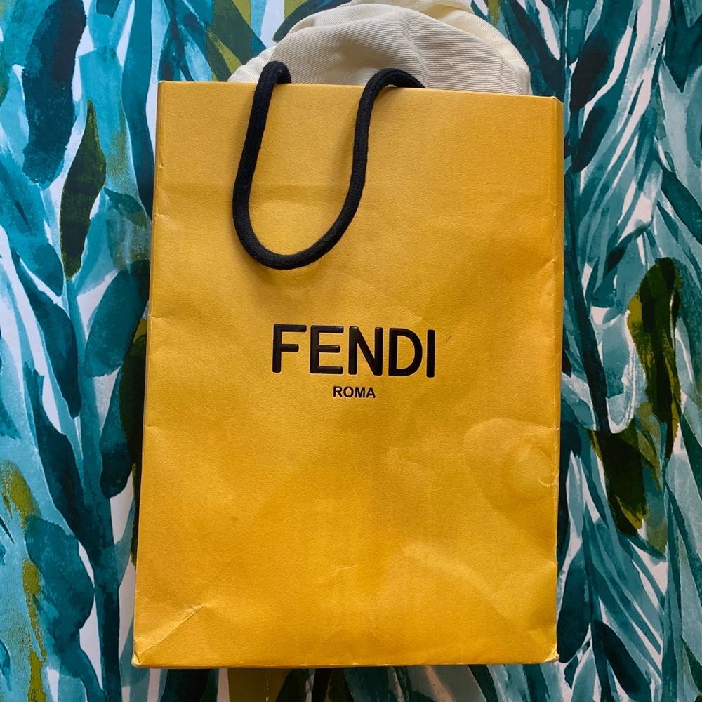Men’s Fendi Flip Flops size 10 - Picture 4 of 9